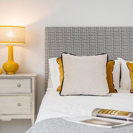 Magno Apartments Ruisenor Севилья Экстерьер фото