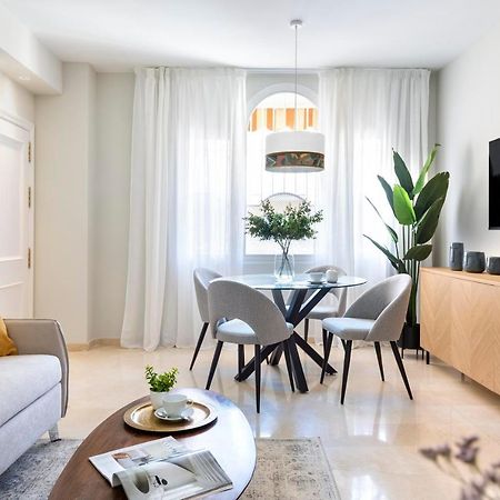 Magno Apartments Ruisenor Севилья Экстерьер фото